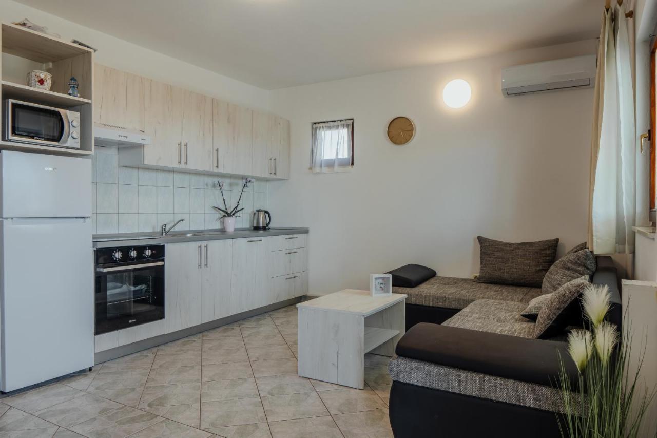 Apartmani Jaman Vrsi Ruang foto
