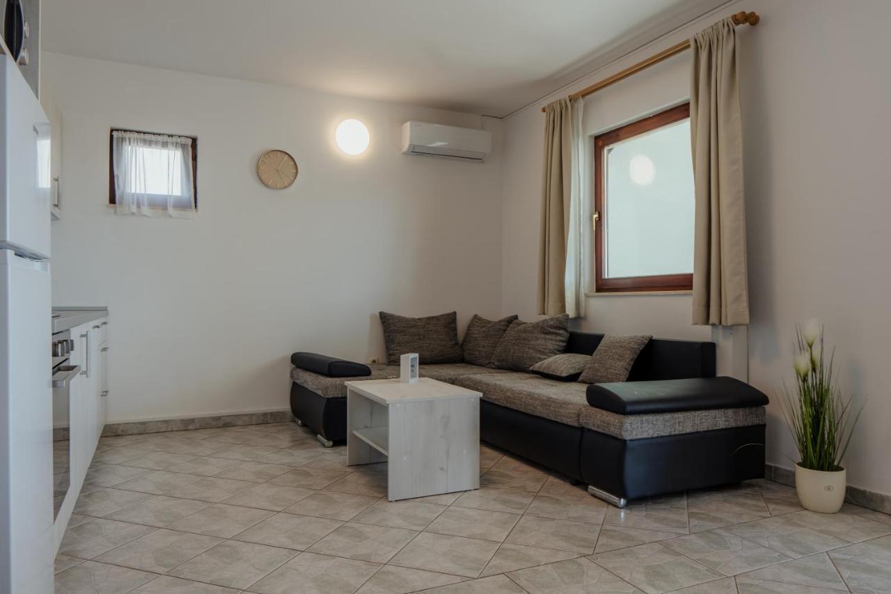 Apartmani Jaman Vrsi Bagian luar foto