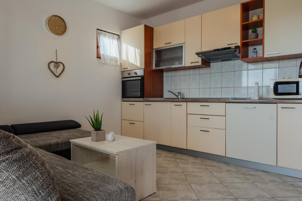 Apartmani Jaman Vrsi Bagian luar foto