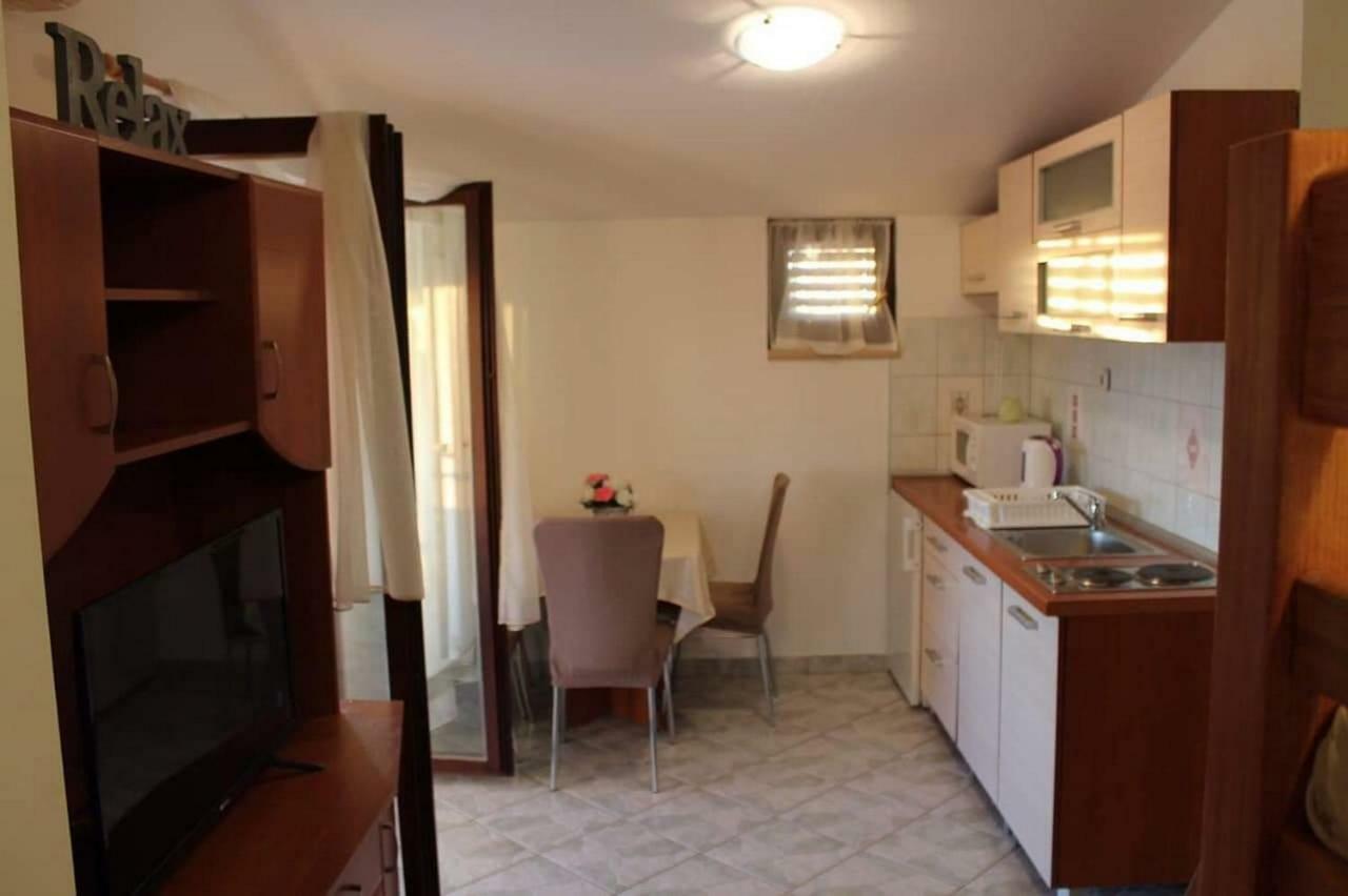 Apartmani Jaman Vrsi Bagian luar foto