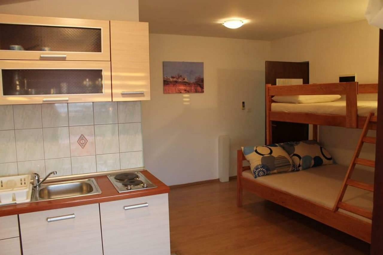 Apartmani Jaman Vrsi Bagian luar foto