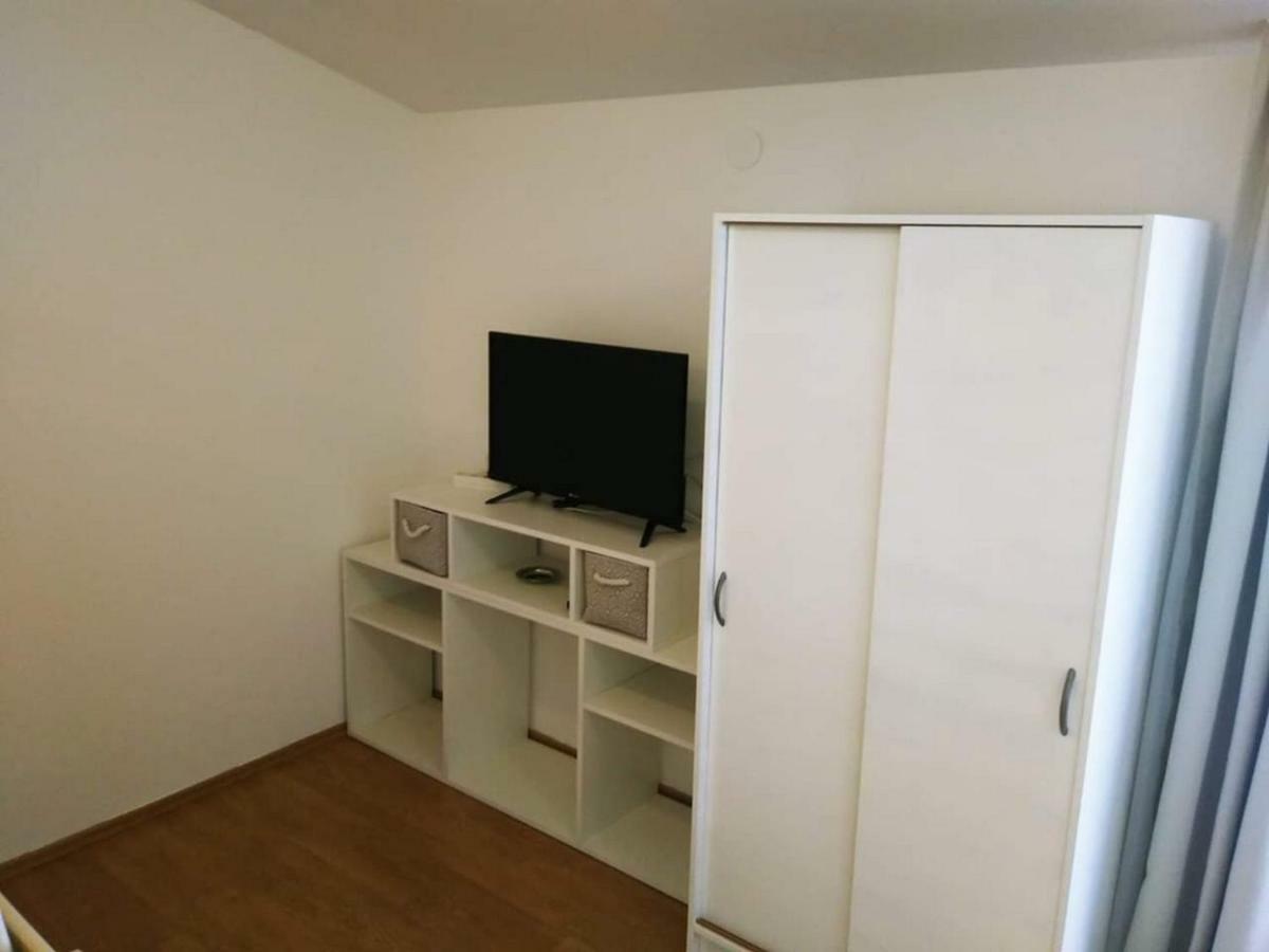 Apartmani Jaman Vrsi Bagian luar foto
